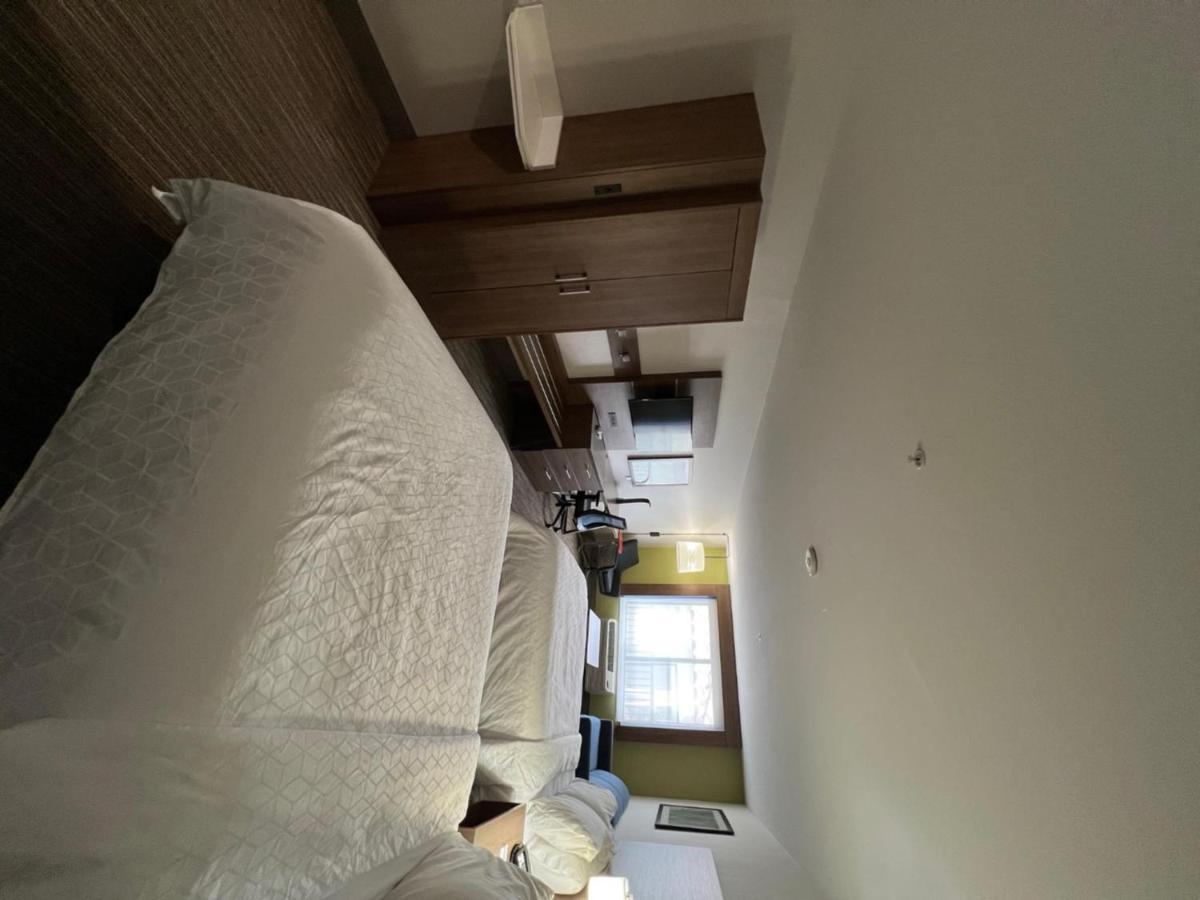 Holiday Inn Express Hotel & Suites Lake Elsinore By Ihg Екстериор снимка