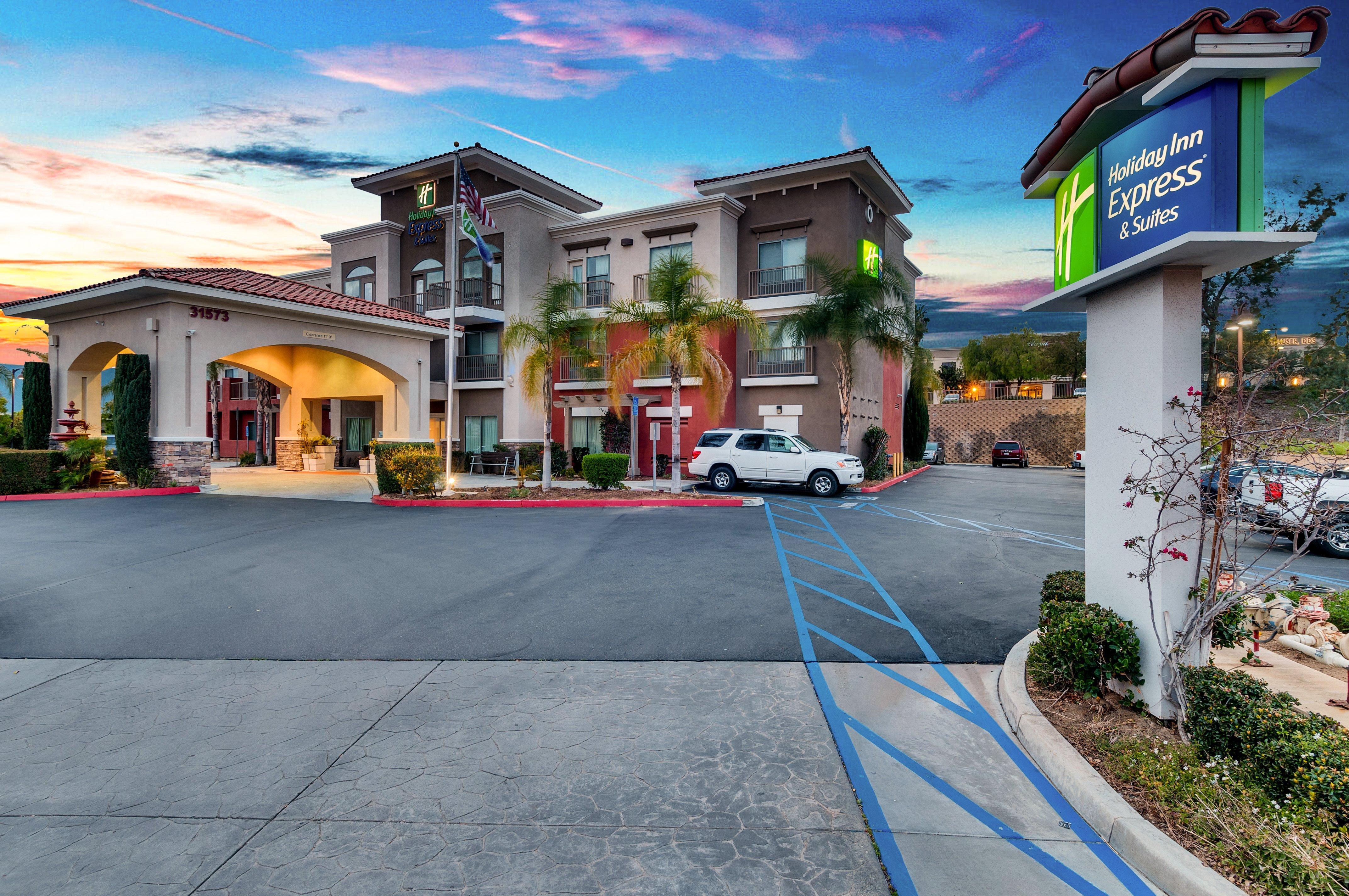 Holiday Inn Express Hotel & Suites Lake Elsinore By Ihg Екстериор снимка