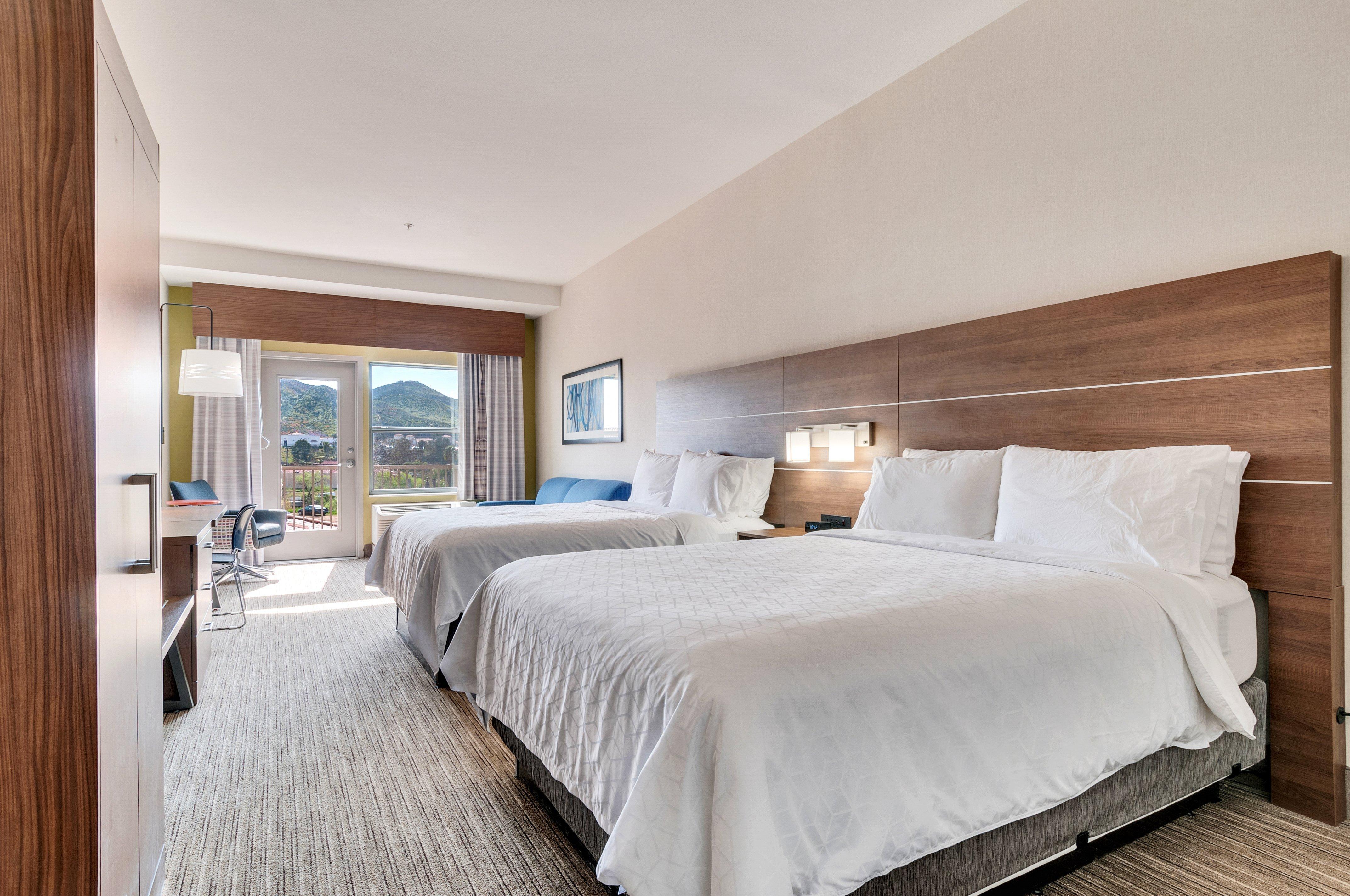Holiday Inn Express Hotel & Suites Lake Elsinore By Ihg Екстериор снимка