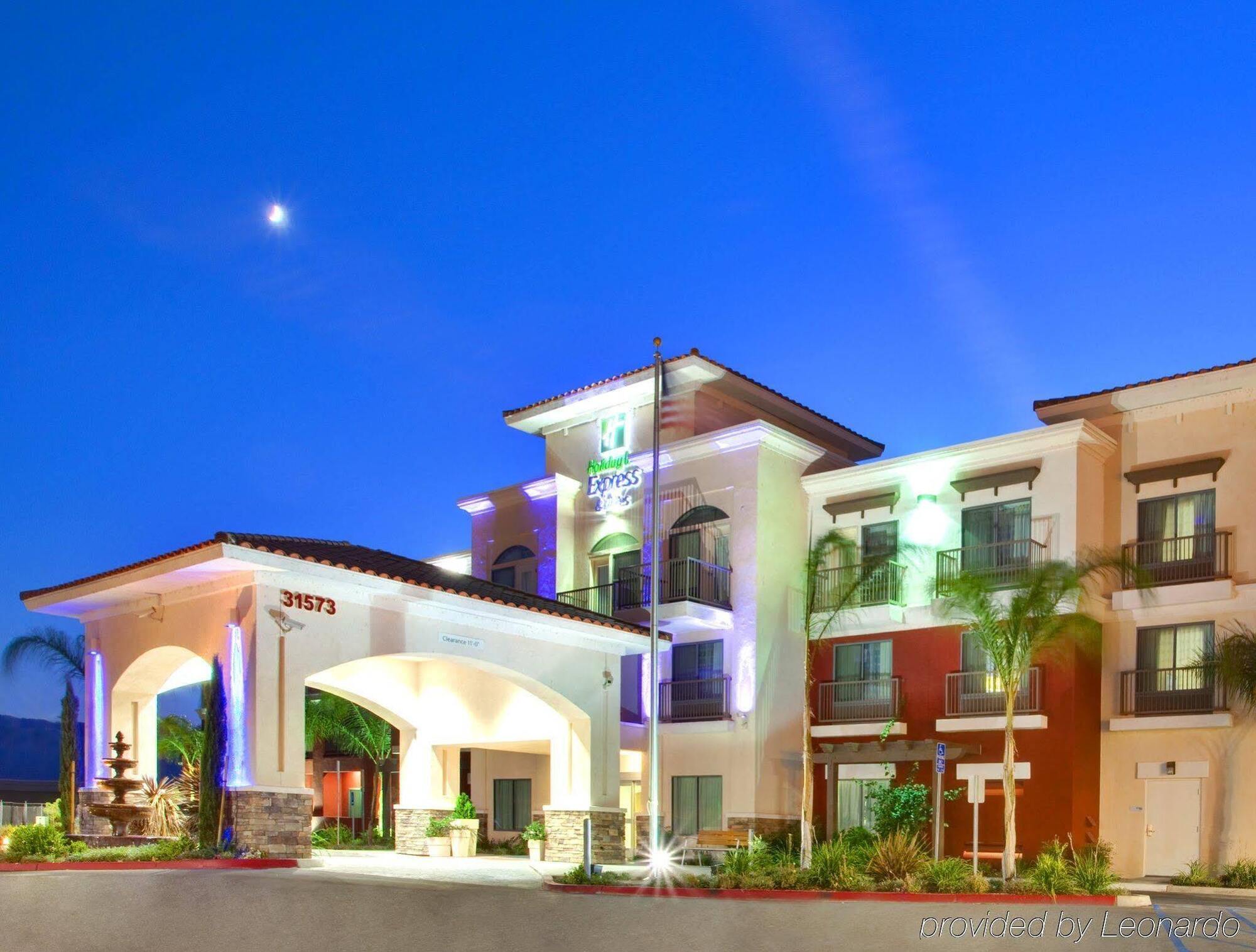 Holiday Inn Express Hotel & Suites Lake Elsinore By Ihg Екстериор снимка